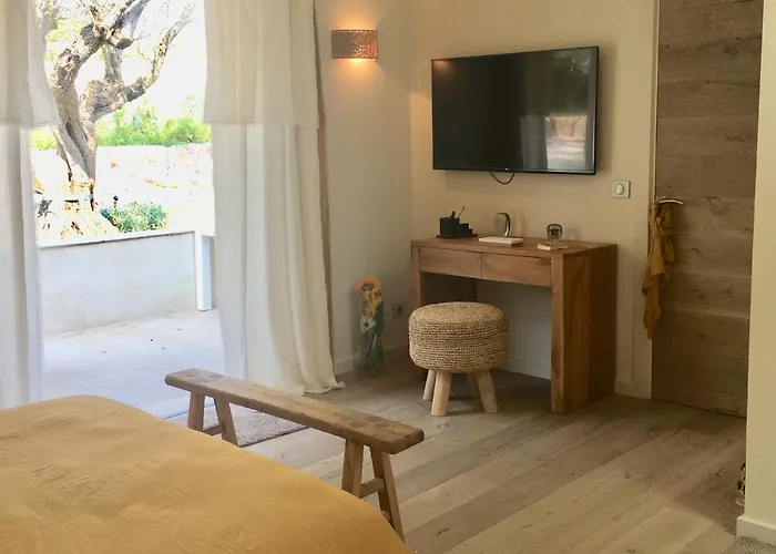 Sant-anna Oda ve Kahvaltı Saint-Tropez