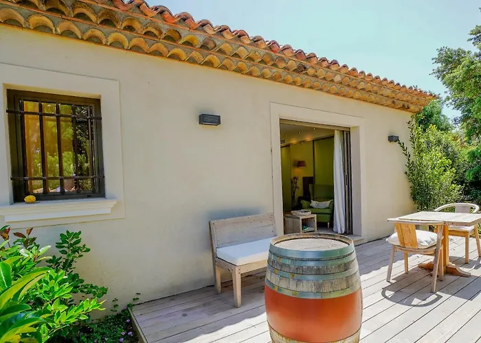 Sant-anna Oda ve Kahvaltı Saint-Tropez